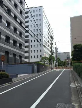 自動車会館の外観