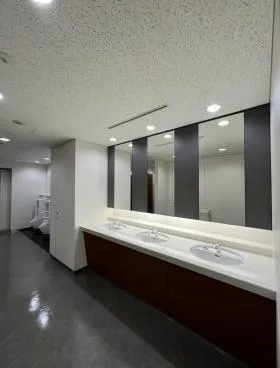 北の丸スクエアの外観