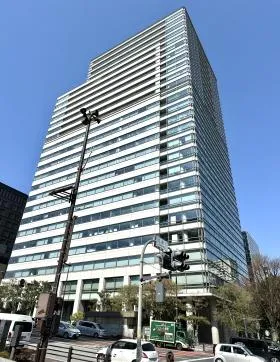 北の丸スクエアの外観