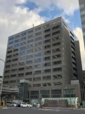 日本生命三宮駅前の外観