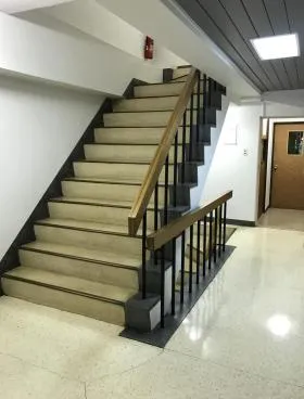 光輪会館ビルの外観