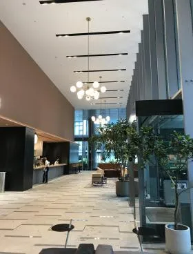 麹町大通りビルの外観