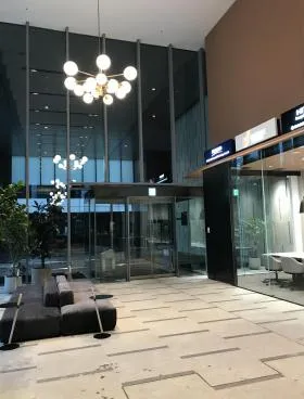 麹町大通りビルの外観
