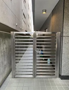 BANビルの外観