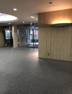 エルフェ四番町ビルの外観
