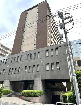 エルフェ四番町ビルの外観