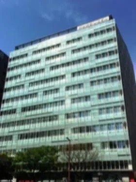 明治安田渡辺ビルの外観
