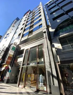 銀座UKビルの外観