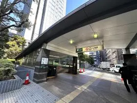 A9出入口（地上）