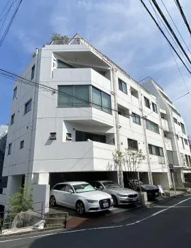 代官山ハウスアネックスビルの外観