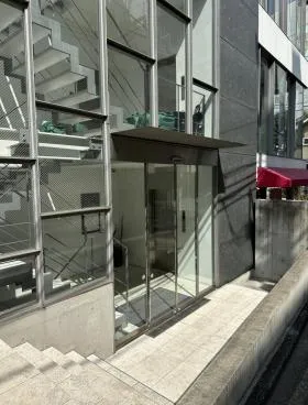原宿表参道ビルの外観