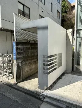 原宿表参道ビルの外観