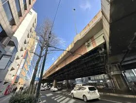 +SHIFT KANDAの外観