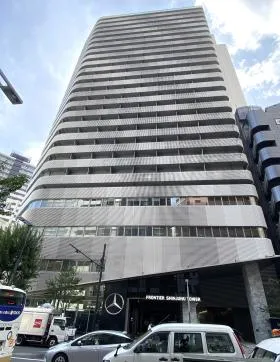 フロンティア新宿タワー(旧TSI新宿タワー)ビルの外観