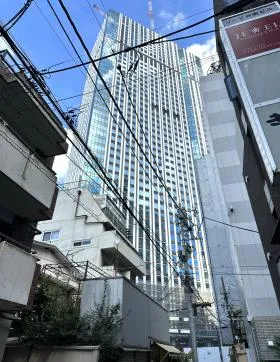 赤坂トラストタワー(東京ワールドゲート赤坂)の外観