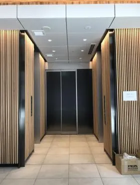 阪急阪神上野御徒町ビルの外観