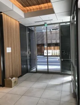 阪急阪神上野御徒町ビルの外観
