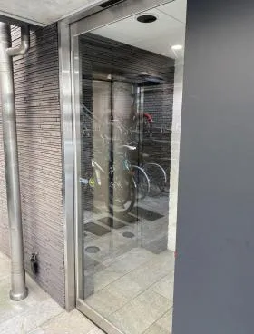 麻布HAUSビルの外観