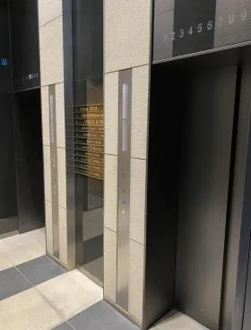 TH銀座ビルの外観