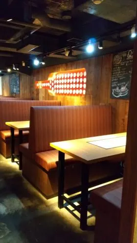 寿司常会館の外観