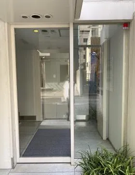 日本橋吉橋ビルの外観