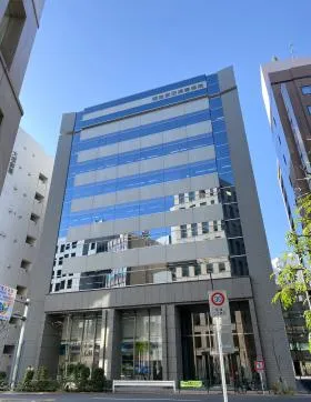 明治安田損害保険ビルの外観
