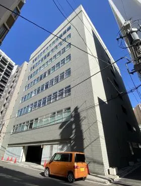 明治安田損害保険ビルの外観