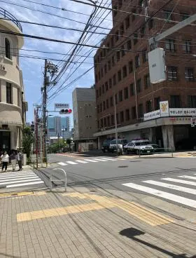 T323プレイスビルの外観