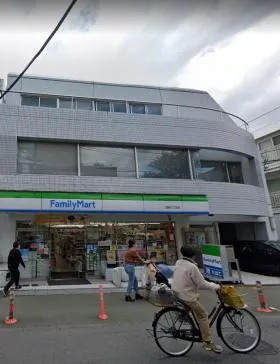 成城第一生命ビルの外観