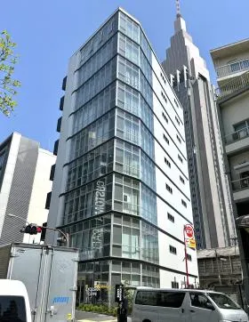 プレンジ代々木(旧 TECROWD PREMIUM YOYOGI)の外観