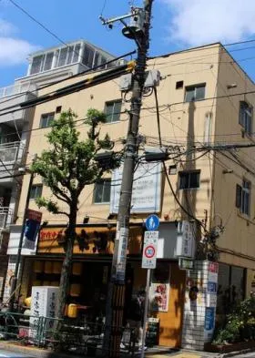 クリスタルヴィレッジV3の外観