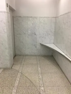 お茶の水元町ビルの外観