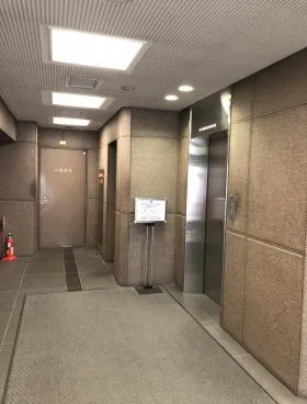 駿河台ヤギビルの外観