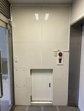 お茶の水サニービルの外観