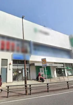 千葉交通京成成田駅前(旧:りそな銀行)ビルの外観