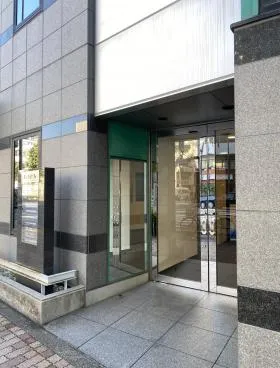 IS弓町ビルの外観
