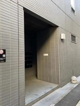 ヒューリック神保町駅前ビルの外観