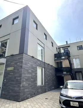 富商ビルの外観