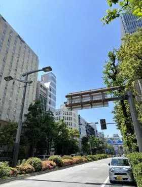 京王プレッソイン池袋ビルの外観