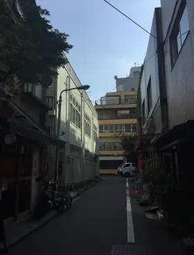 瀬川池袋ビルの外観