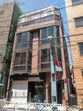 里見ビルの外観