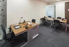Regus(リージャス)赤坂Kタワービジネスセンターの外観