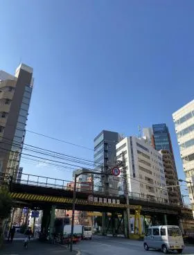 小野薬品工業(株)ビルの外観