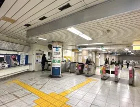 東京メトロ千代田線「新御茶ノ水駅」