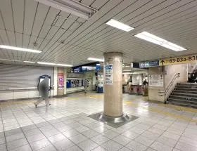 東京メトロ千代田線「新御茶ノ水駅」