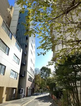 TBM西新橋ビルの外観