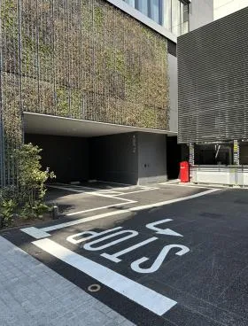 MA5 ビルの外観