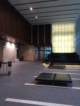 丸の内トラストタワー本館の外観