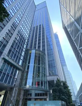 丸の内トラストタワー本館の外観