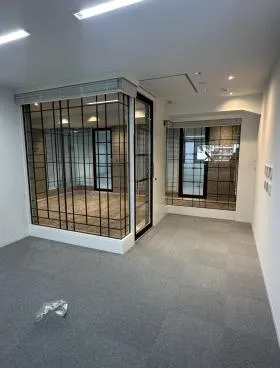 神田プラザビルの外観